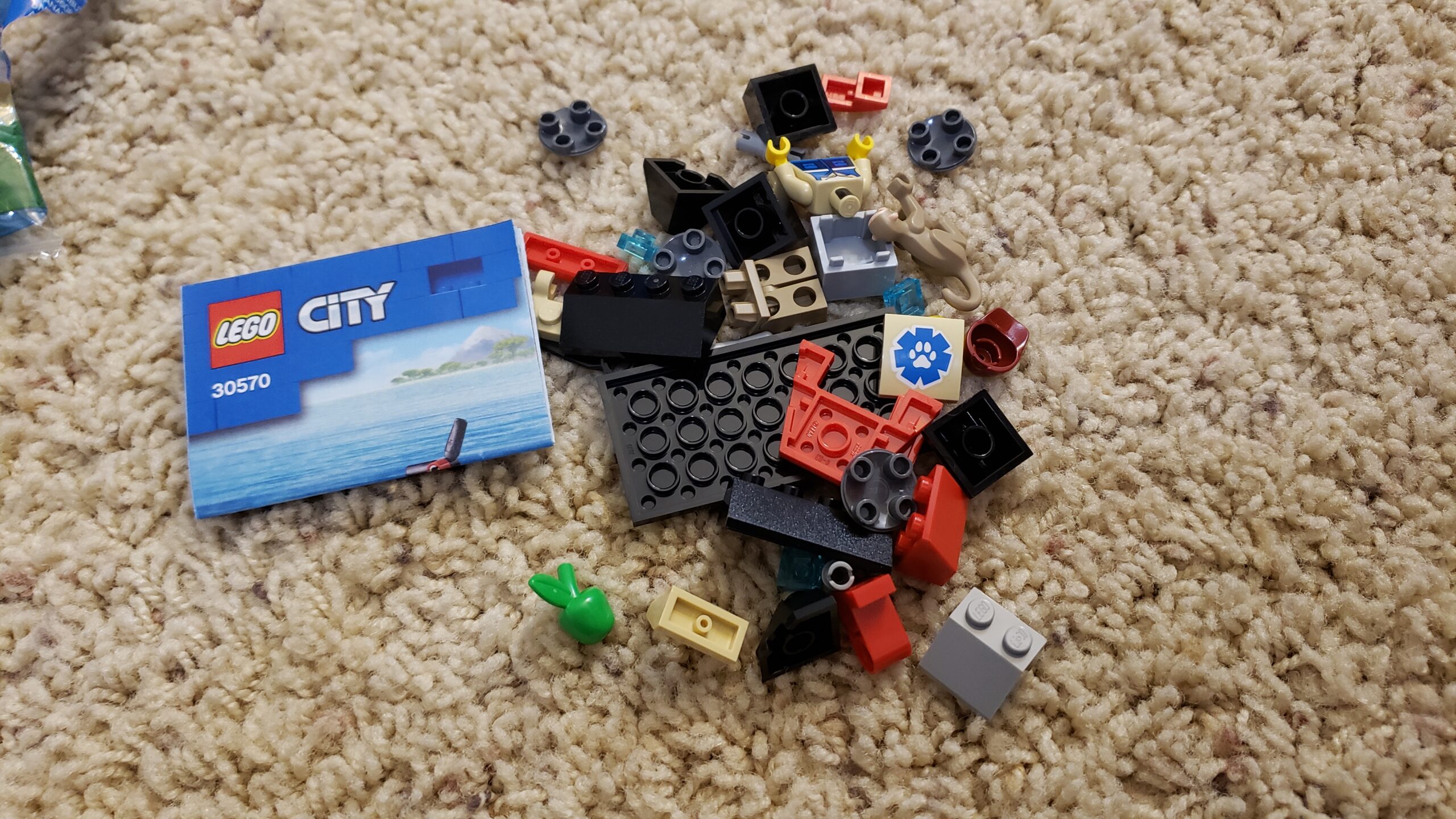 Lego 30570 Wildlife Rescue Hovercraft Polybag Review - Toy Photography ...